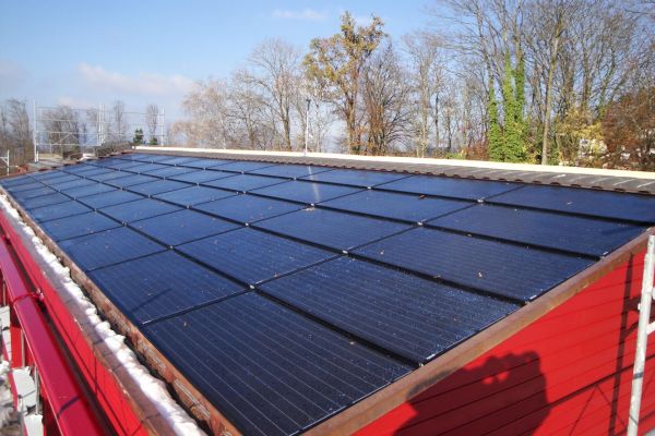 solar-uitikon-indach-01-04-1920pxD61EFA72-E4E6-EEFC-F59E-BD2A159A38A7.jpg